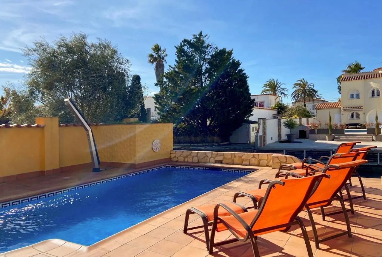 Ampuriahome Villa Hosting 15, Pool & Mooring 엠푸리아브라바 스페인